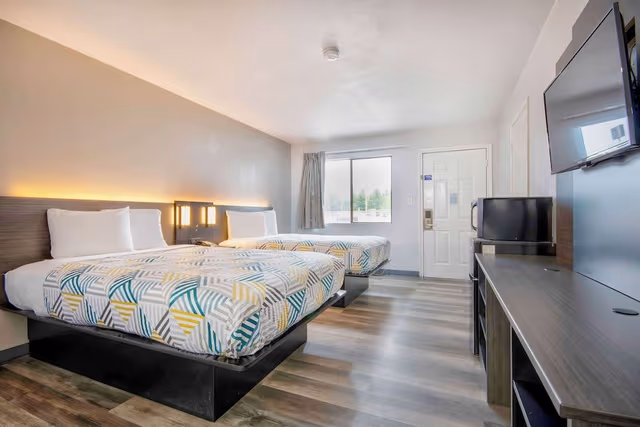 Deluxe Room, 2 Double Beds, Non Smoking