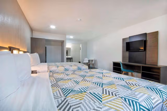 Deluxe Room, 2 Double Beds, Non Smoking