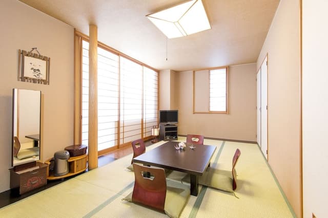 Japanese Style Room for 2 People (Shared Bathroom)