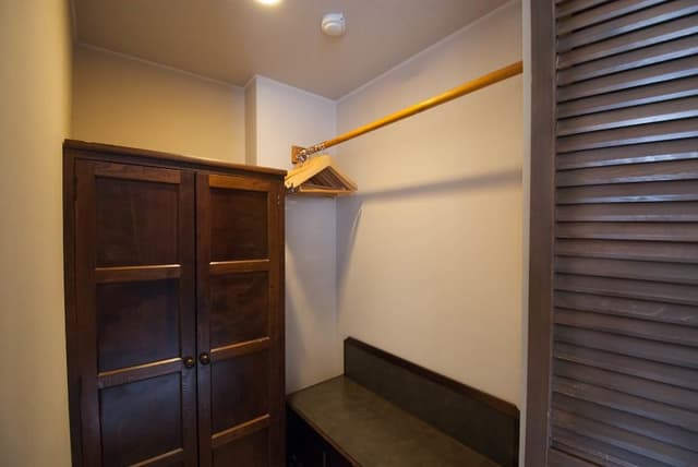 Suite, Mountainside
