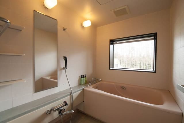 Suite, Mountainside