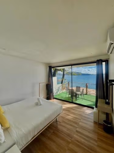 Family Room with Sea View