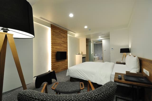 Executive Suite