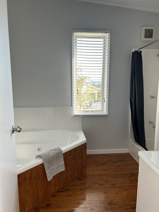 Family Cottage, 2 Bedrooms, Non Smoking, Lake View (Wattle Spa Cottage)