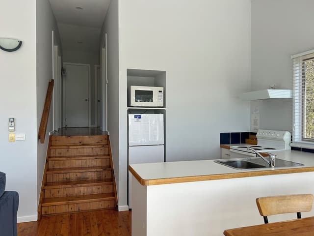Family Cottage, 2 Bedrooms, Non Smoking, Lake View (Wattle Spa Cottage)