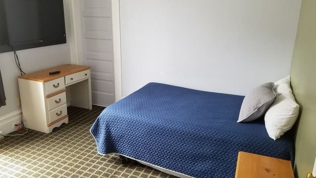 Standard Room, 1 Double Bed, Shared Bathroom