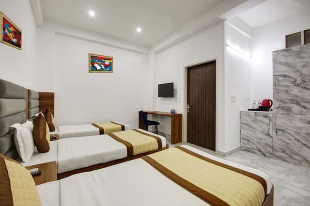 Deluxe Triple Room