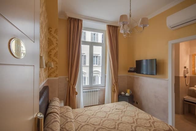 Double Room, City View (Small)