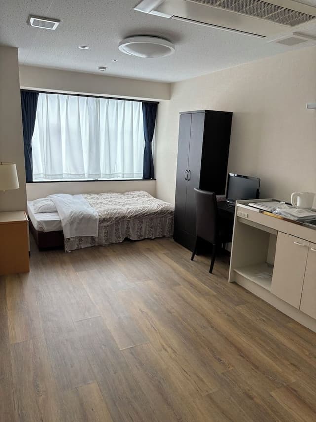 Basic Single Room, Hill View