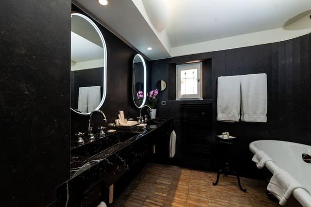 Panoramic Suite, Valley View