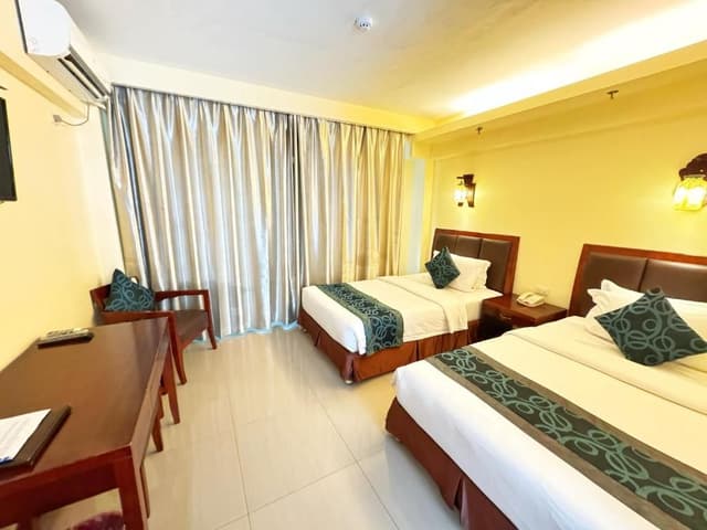 Deluxe Twin Room