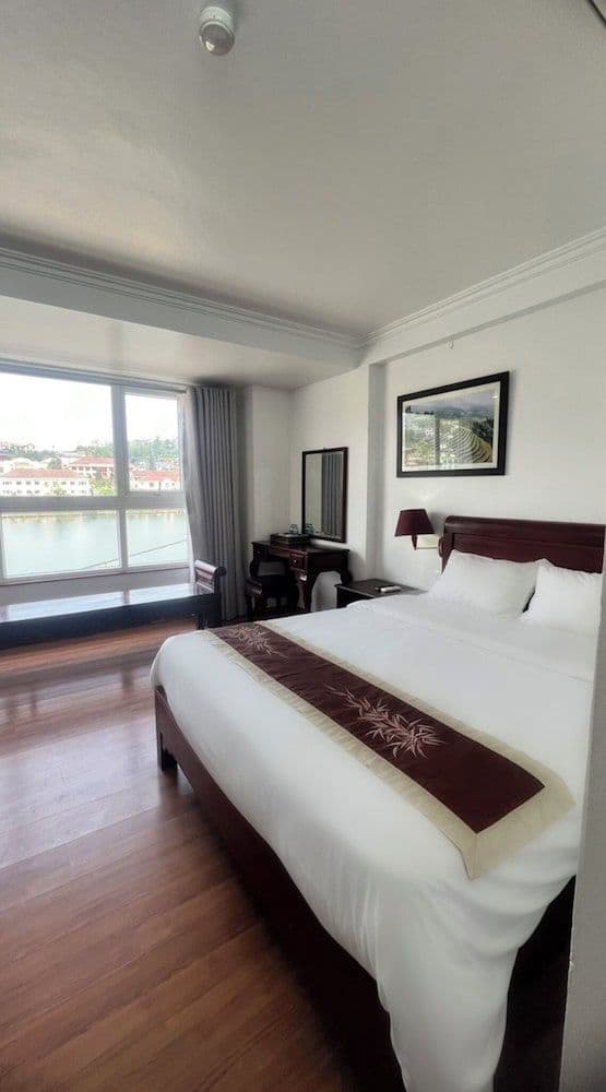 Superior Double or Twin Room, Lake View