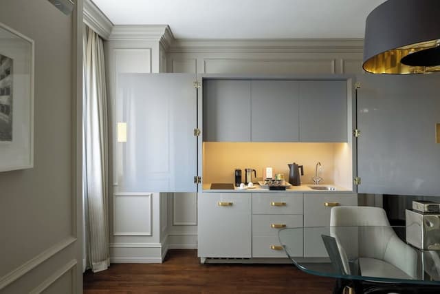 Suite, River View (Portrait)