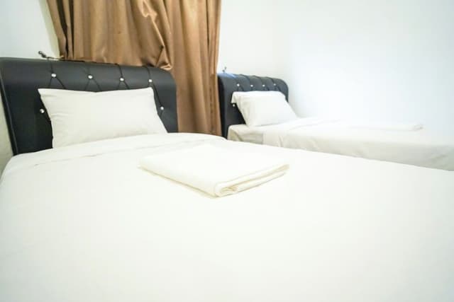 Basic Twin Room