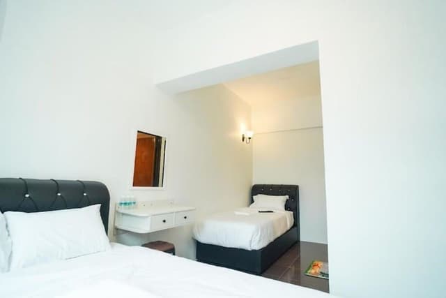 Basic Twin Room