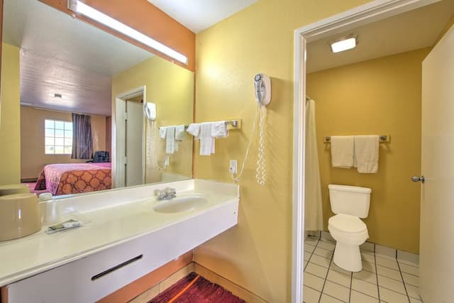 Room, Accessible, Non Smoking (King Bed)