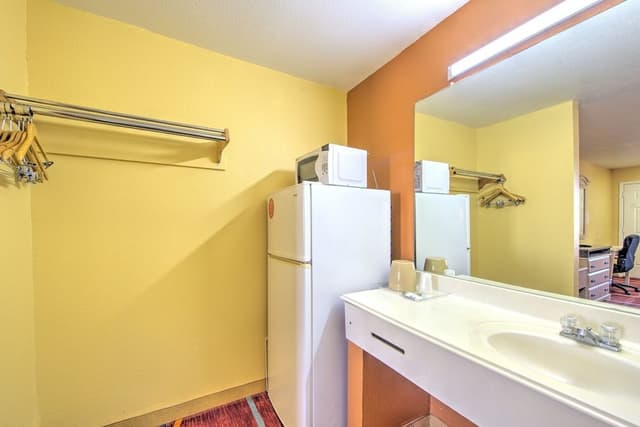 Room, Accessible, Non Smoking (King Bed)