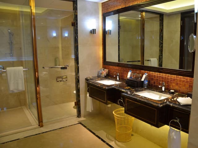 2 Bed Twin Superior Room