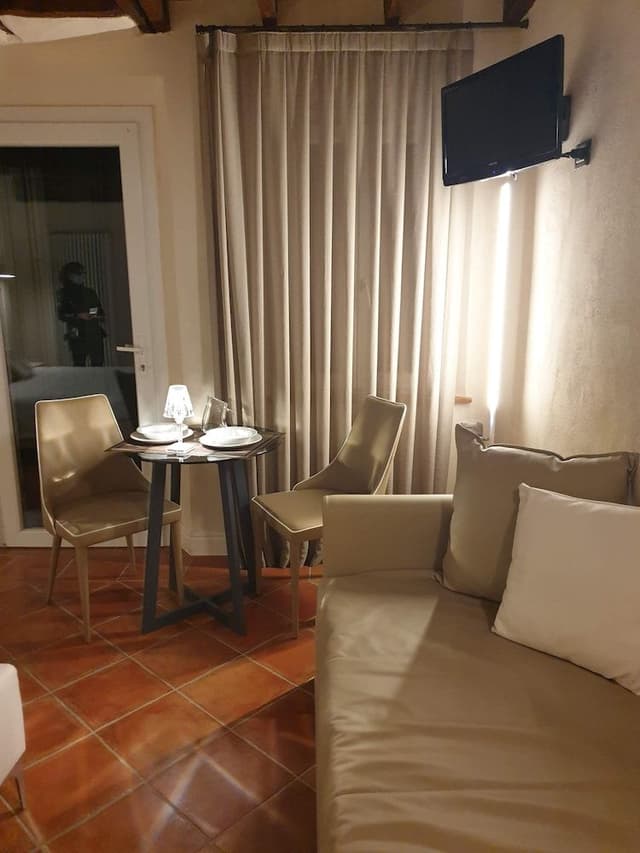 Studio Suite, Annex Building
