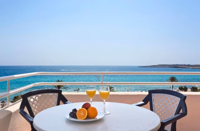 1 Bedroom Apartment Side Sea View