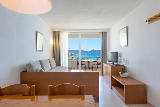 1 Bedroom Apartment Side Sea View