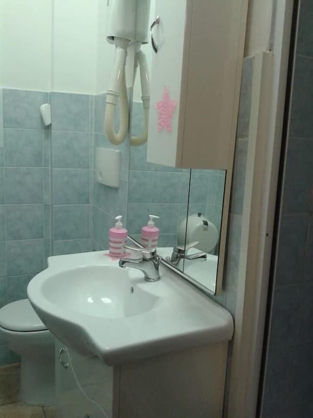 Basic Double or Twin Room, Shared Bathroom
