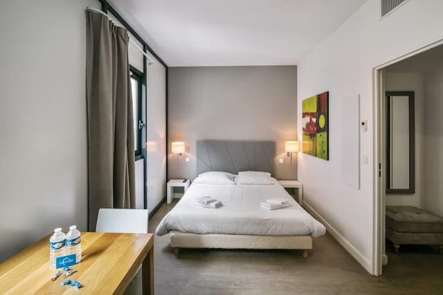 1 bedroom apartment 4 people