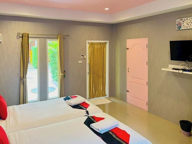 Standard Twin Room