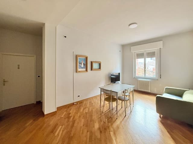 Classic Apartment, 2 Bedrooms, Kitchen