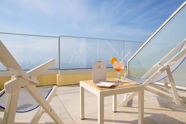 Comfort Room, Sea View