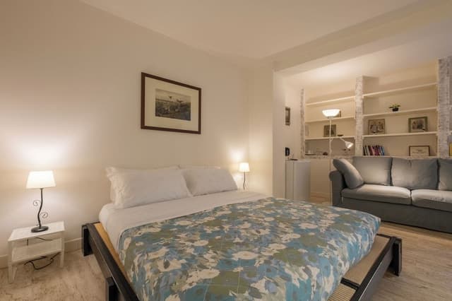 Triple Room, Private Bathroom (Tripla con bagno esterno)