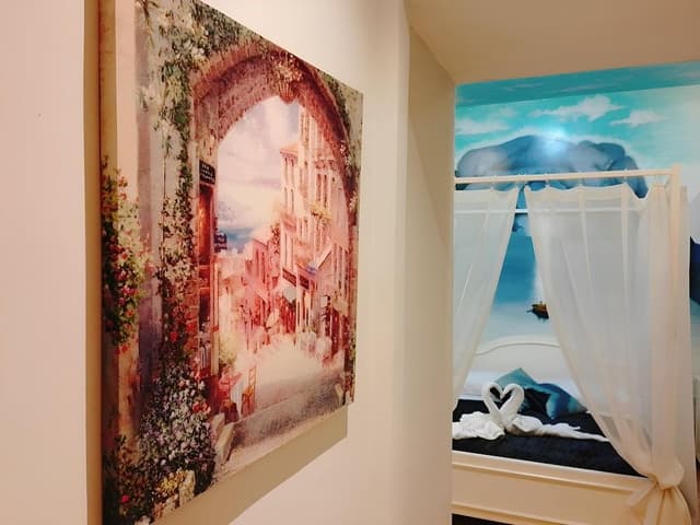 Design Room, City View