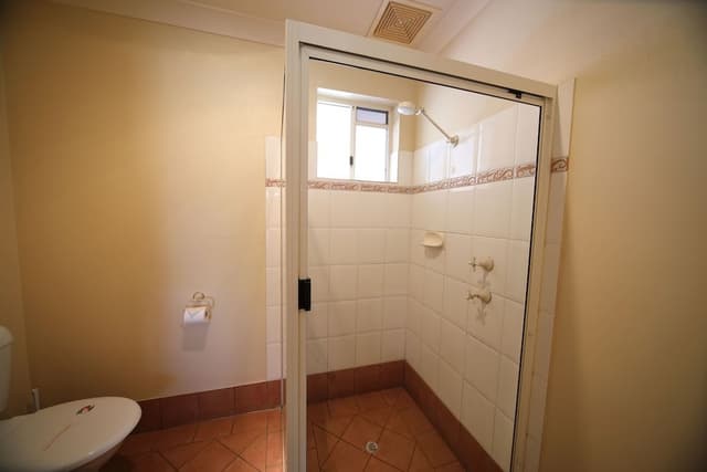 Executive Queen Twin Room