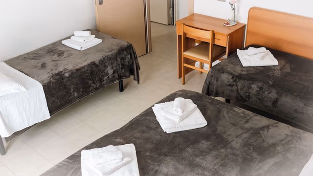 Comfort Room, Balcony
