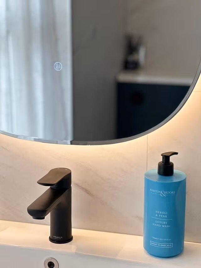 Double or Twin Room, Ensuite (room 1)