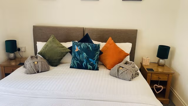 Double or Twin Room, Ensuite (room 1)