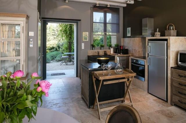 Comfort Cottage, 2 Bedrooms, 2 Bathrooms, Garden View