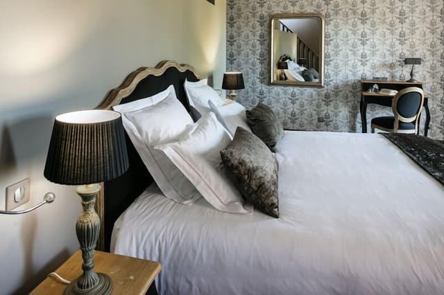 Comfort Room, Terrace, Park View
