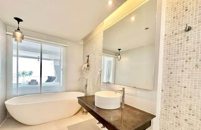 Grand Deluxe Suite