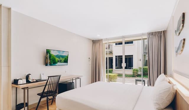 Premier Deluxe Double Room