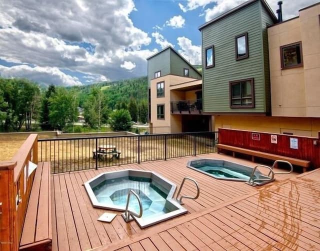 Condo, 3 Bedrooms