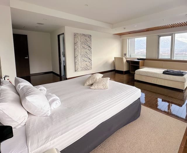 Penthouse, 4 Bedrooms, Mountain View
