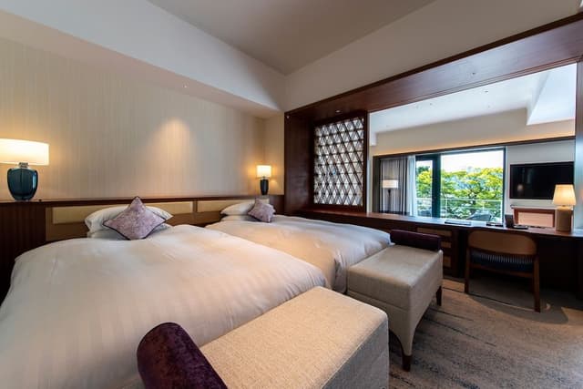 Premium Fourth Room with Lake View, Non Smoking