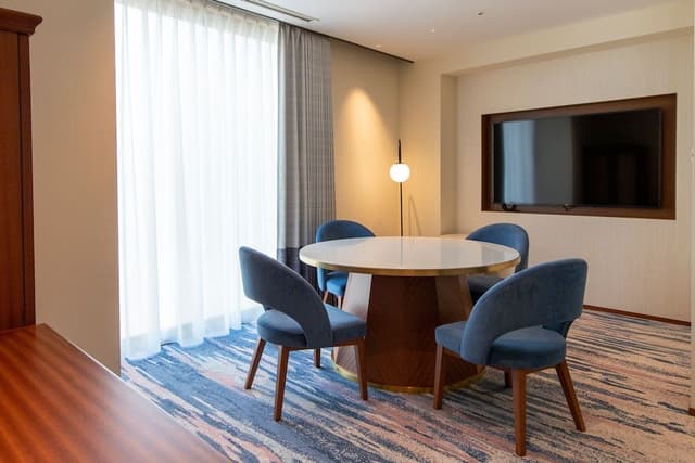 Premium Fourth Room with Lake View, Non Smoking