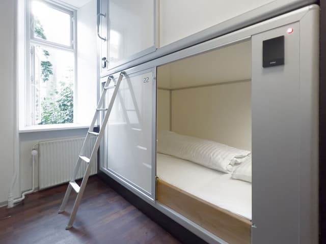 Private capsule with double bed