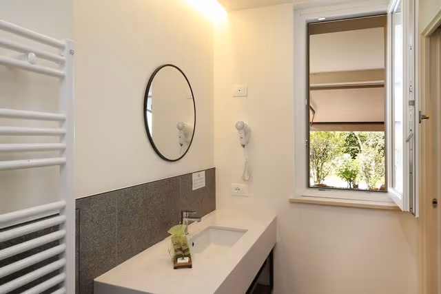 Suite, Terrace, Garden View