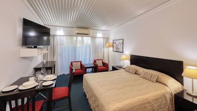 Queen Room Upstairs
