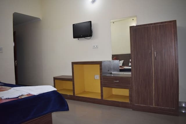 Deluxe Double Non A/C Room