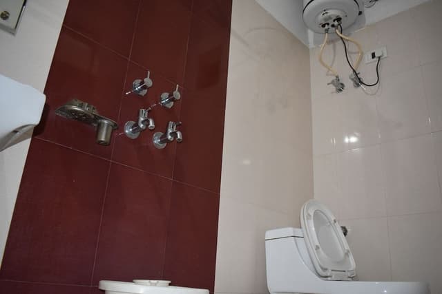 Deluxe A/C Room