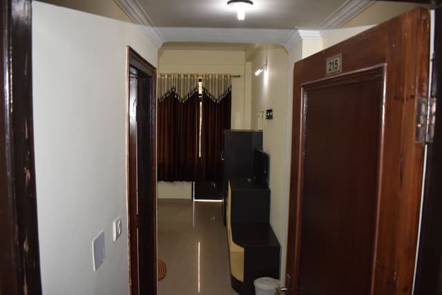 Deluxe A/C Room